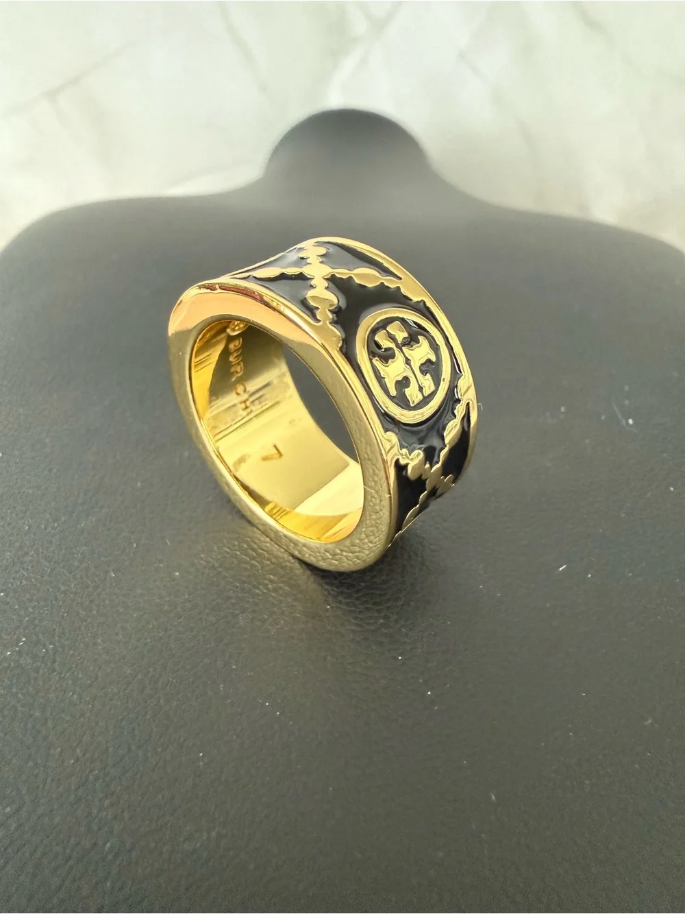 Tory Burch | Black Enamel & Gold Logo Band Ring | Size 7